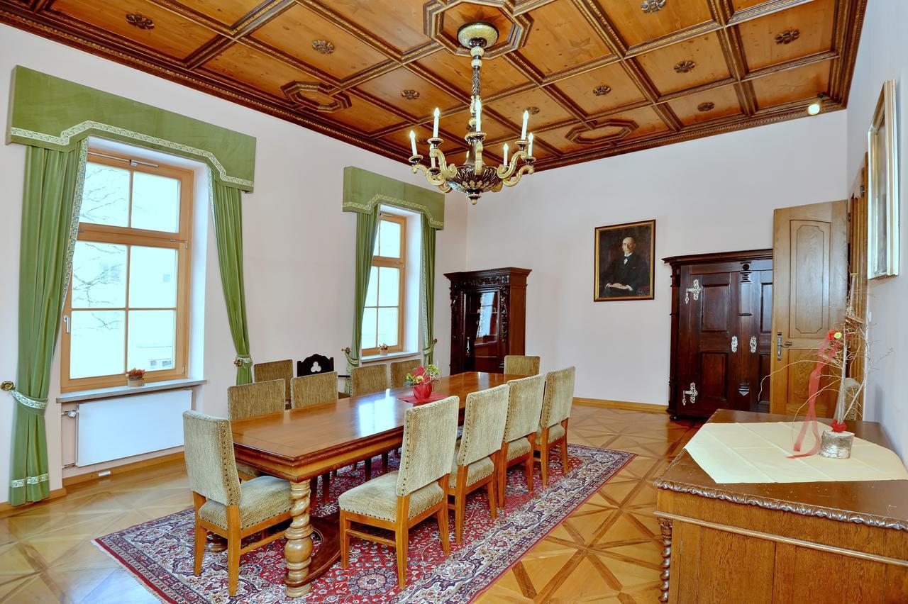 Bildungshaus Schloss Krastowitz Klagenfurt am Woerthersee Exterior foto