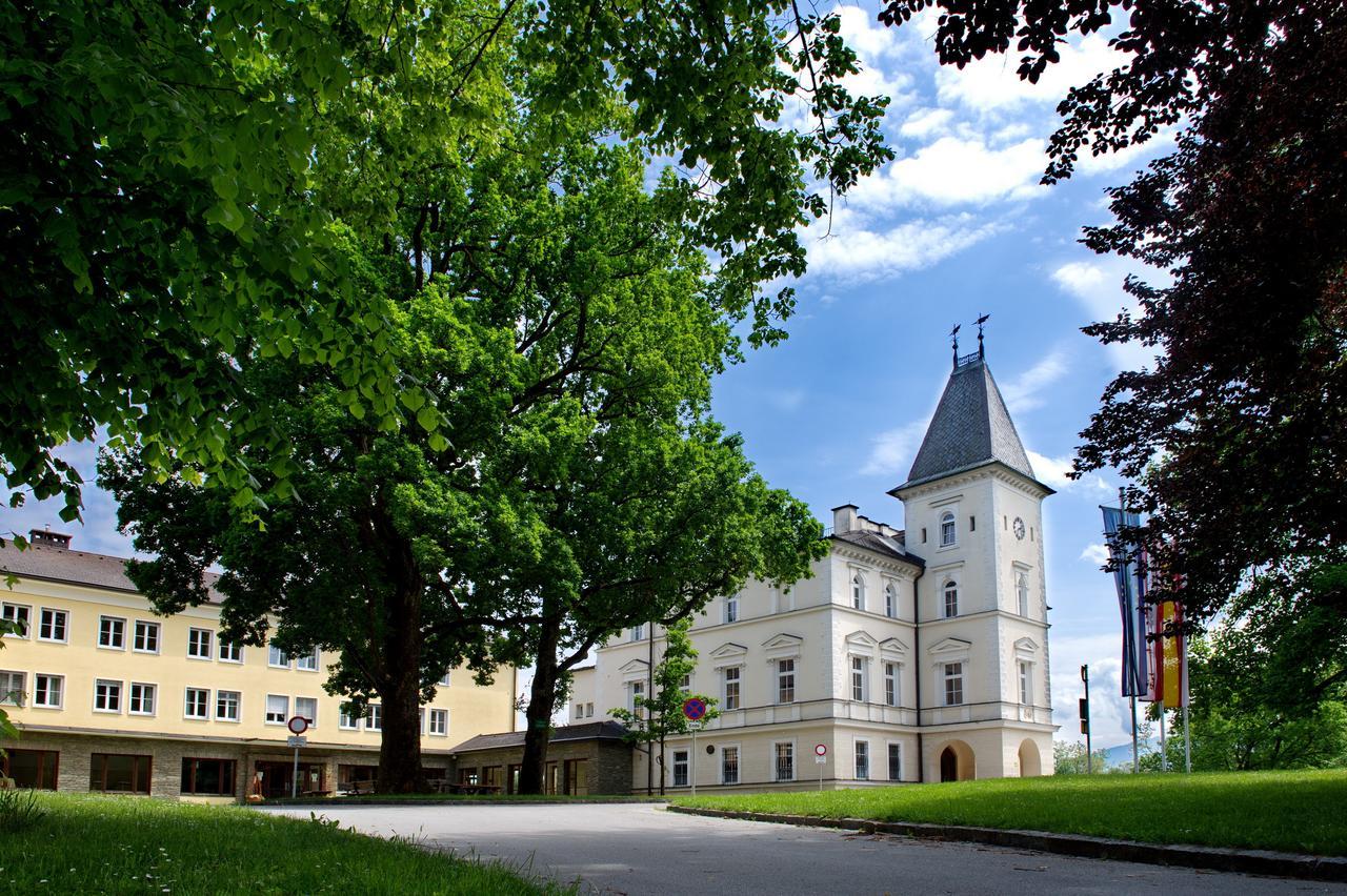 Bildungshaus Schloss Krastowitz Klagenfurt am Woerthersee Exterior foto